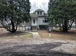 316 Middle Rd, Hazlet, NJ 07730