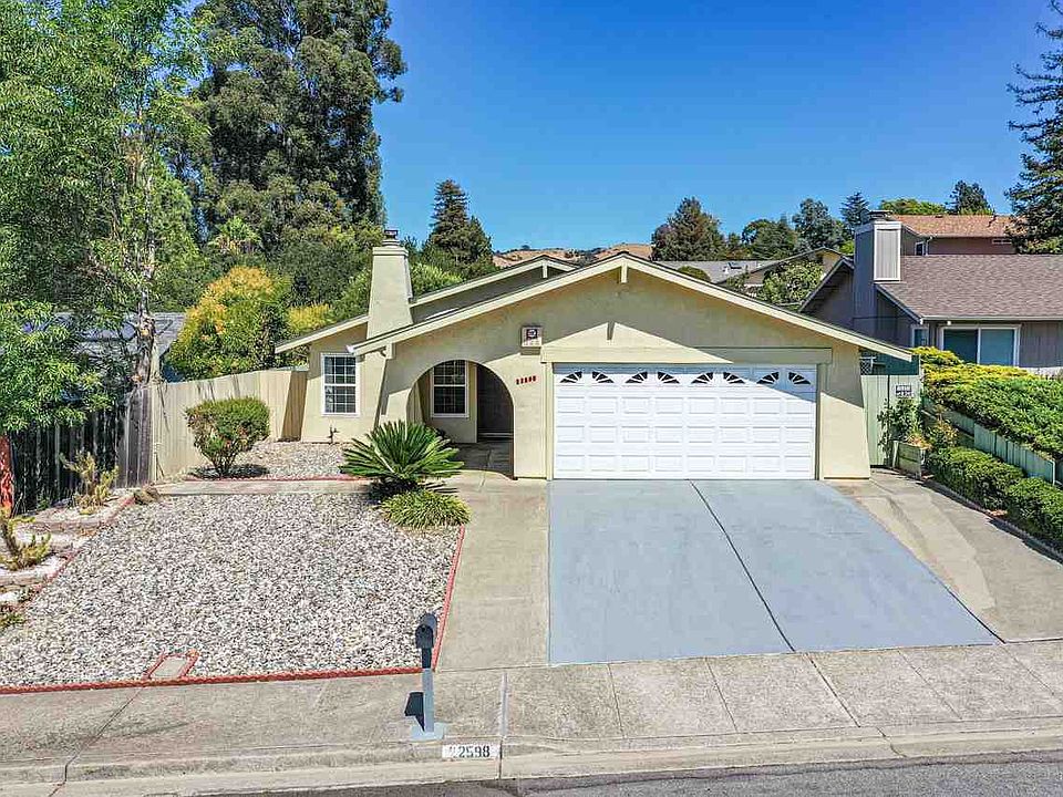 1st image of 22598 Mossy Rock Dr