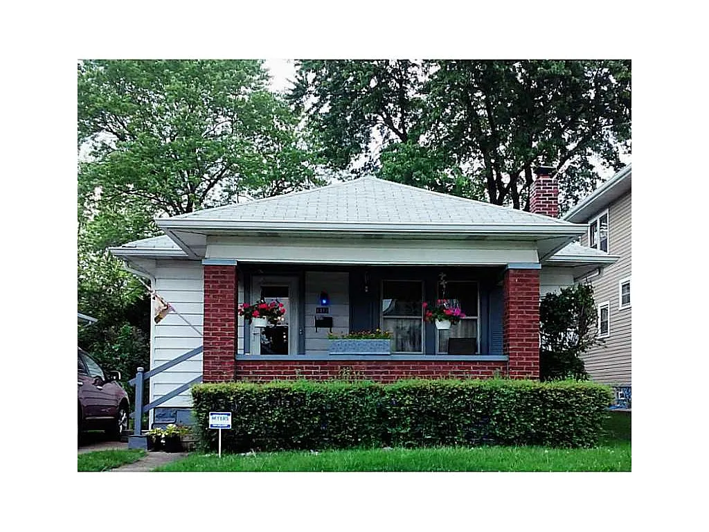 1412 Comer Ave photo 1