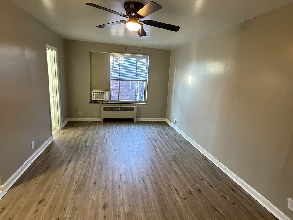 1st image of 2076 Elm Ave #11508639