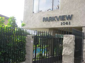 1061 Park Ave, Long Beach, CA