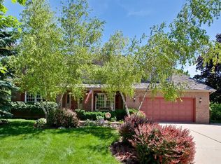 1324 Kristin Dr, Libertyville, IL 60048