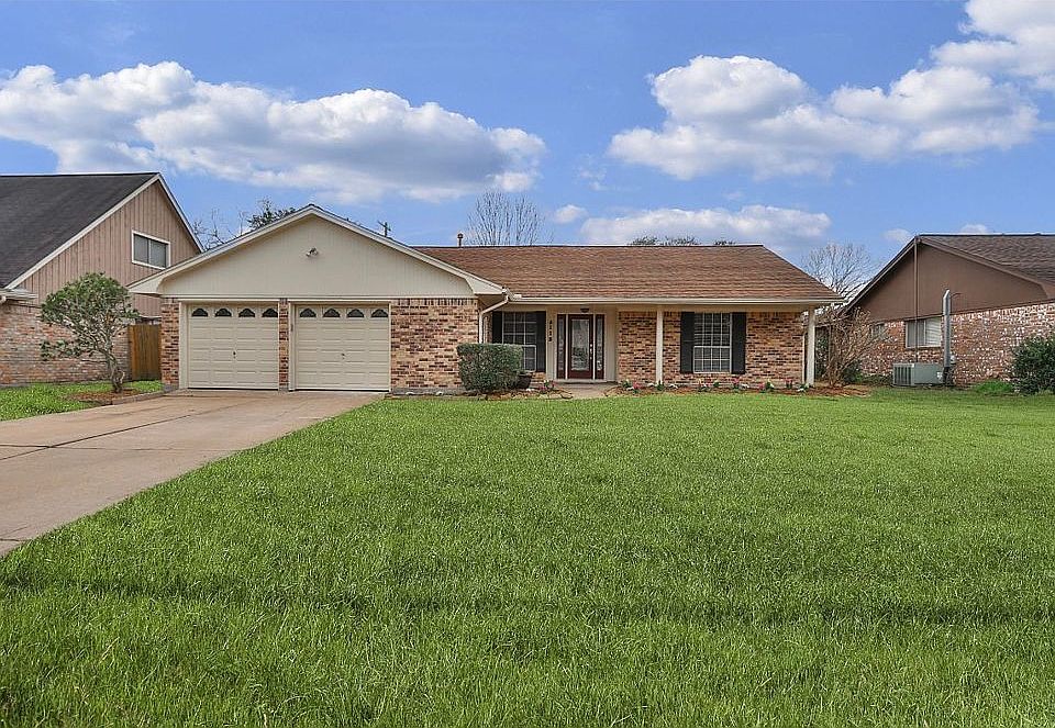 1st image of 2113 Savanna Ct N