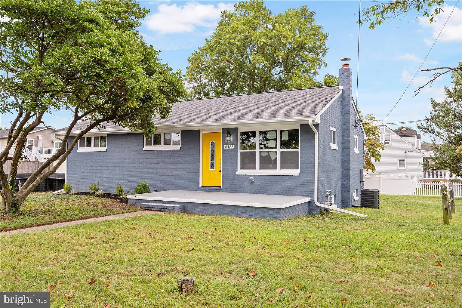 8483 Main Ave photo 1