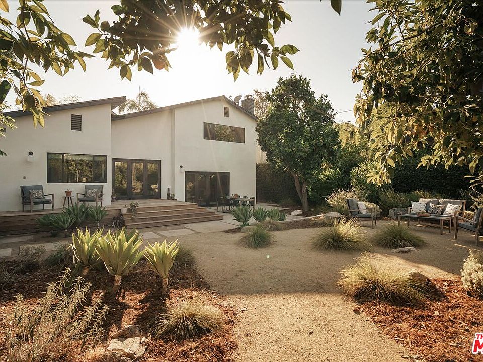 1st image of 420 S Reese Pl