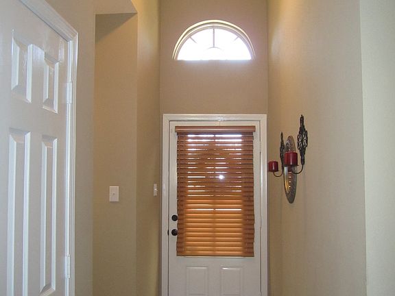 4th image of 11437 Ashwood Ct