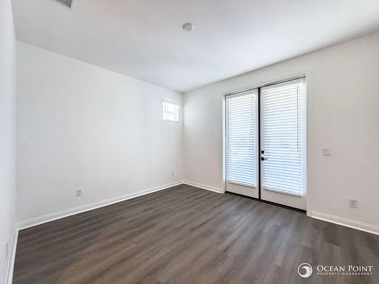 405 Wisteria St — Photo 9