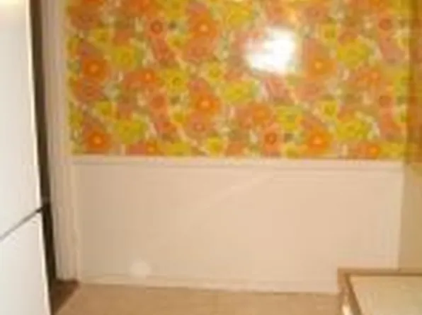 2555 Batchelder Street image 1 of 5