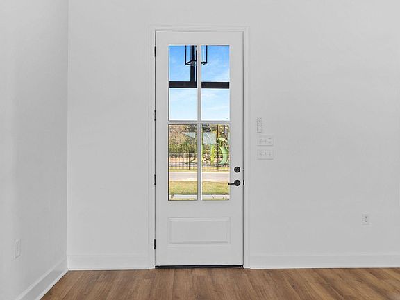 5th image of 21081 Kinsley Ln