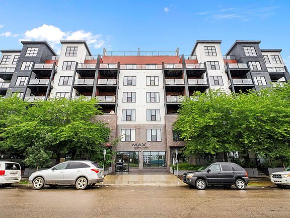 3rd image of 10518 113th St NW #406