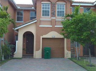 10203 NW 10th St, Miami, FL 33172