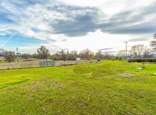 2267 Dawn Ln, Redding, CA 96003