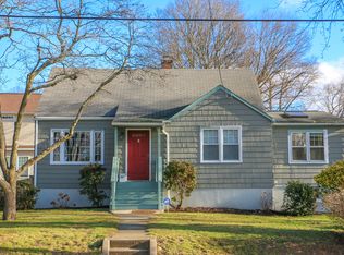 890 High St, Fairfield, CT 06824