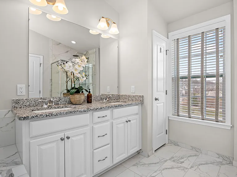 2794 Ashcombe Dr — Photo 25