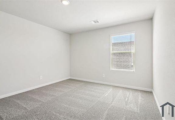 5th image of 701 Easthill Dr