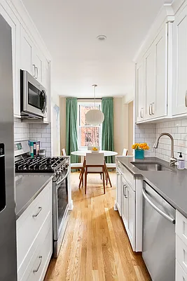 Sold by Brown Harris Stevens | media 17