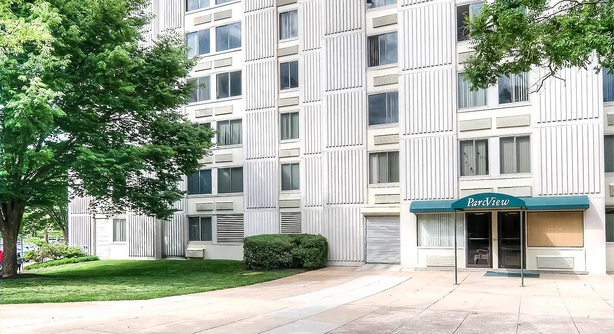 Building Photo - ParcView Apartments