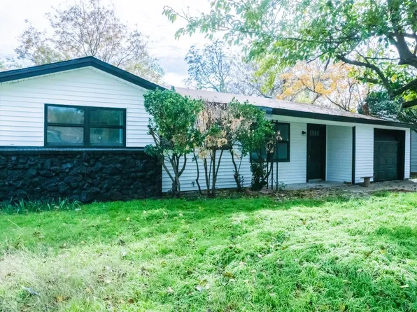 225 Pimlico Way, Saginaw, TX 76179