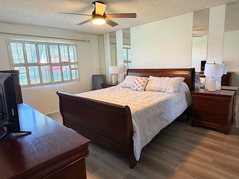 9 Marbella Dr #9 — Photo 34