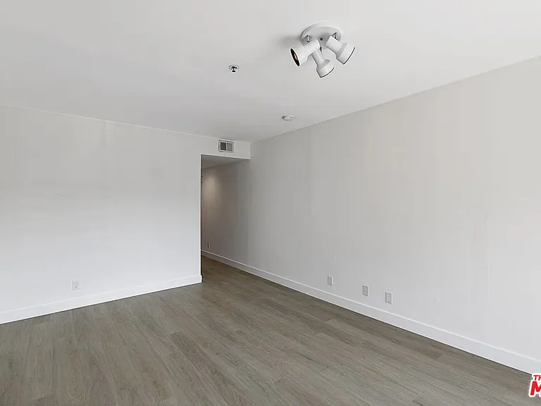 1616 Brockton Ave #101 — Photo 9