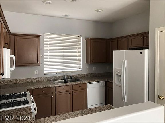 4th image of 2652 Good Fellows St