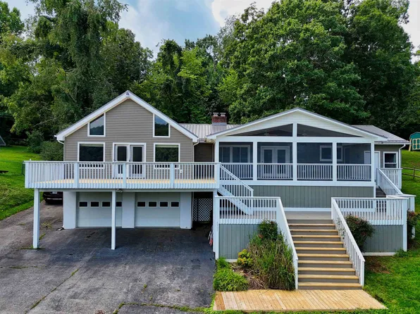 2967 Blackberry Ln, Hiwassee, VA 24347