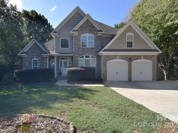 324 Thompson Ct, Indian Trail, NC 28079