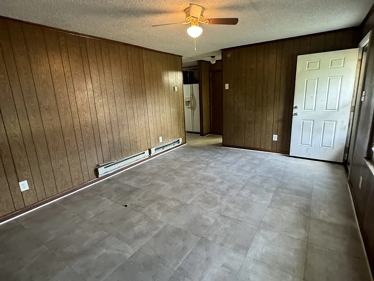 1047D Rulnick St — Photo 2