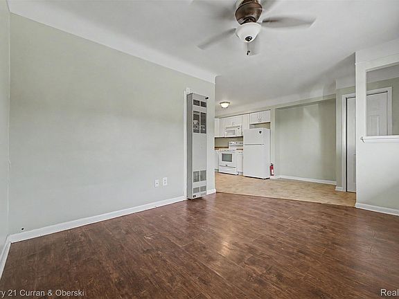 5th image of 4222 Drouillard St
