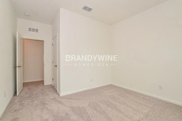 1574 Effra Way — Photo 14