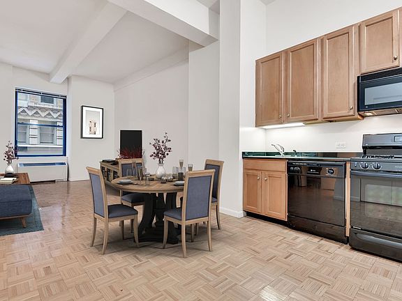 2nd image of 85 John St APT 4N