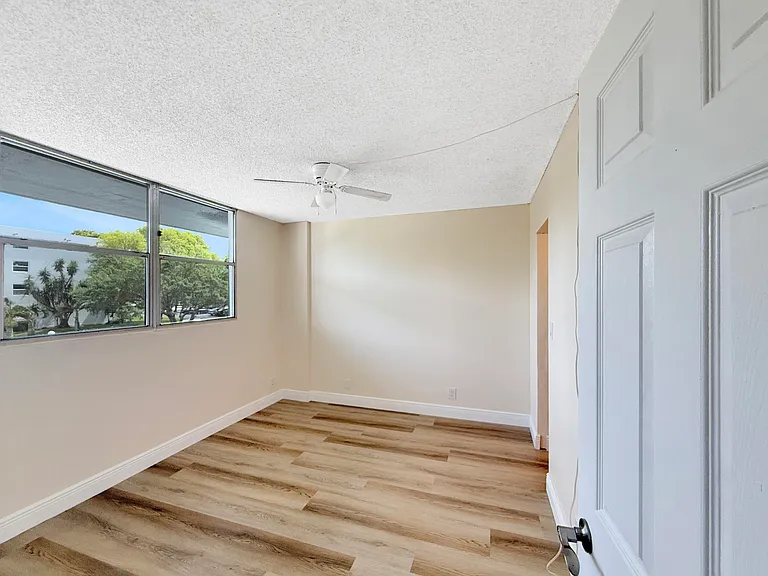 113 Royal Park Dr #2C — Photo 19