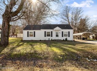406 Caple Ave, Fairdale, KY 40118