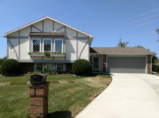 5 Bald Hill Ct, Saint Peters, MO 63304
