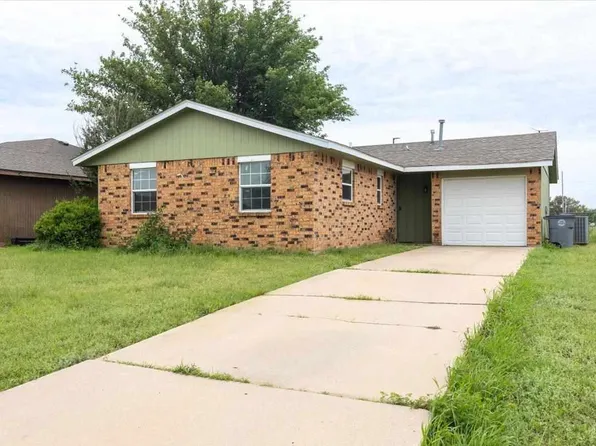 4724 SW K Cir, Lawton, OK 73505