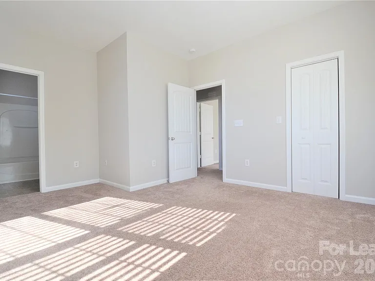 285 Davidson Gateway Dr — Photo 12