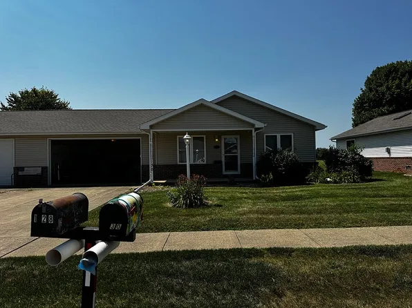 130 Easy St, Washington, IL 61571