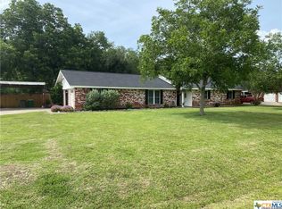 207 Simpson Rd, Victoria, TX 77904