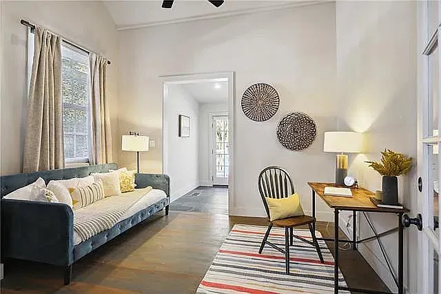 2 bed, 1300 sqft, $2,800 — Photo 4
