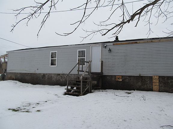 3rd image of 782 Morley Potsdam Rd