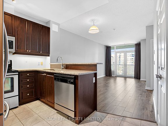 5th image of 1135 Royal York Rd #414