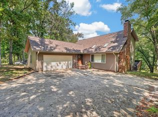 8496 N 1220th Blvd, Mount Carmel, IL 62863