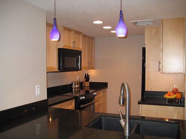Fully remodeled kitchen...Upgraded cabinets, self-closing drawers
