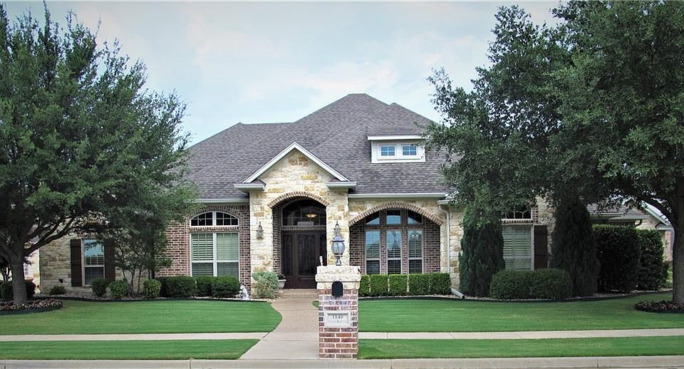 1st image of 1140 Castle Bluff Cir