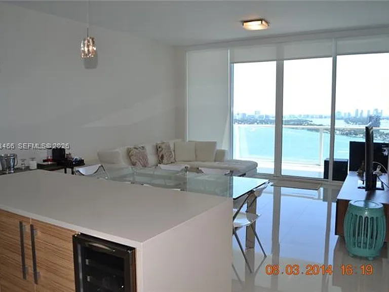 2020 N Bayshore Dr #2805 — Photo 3