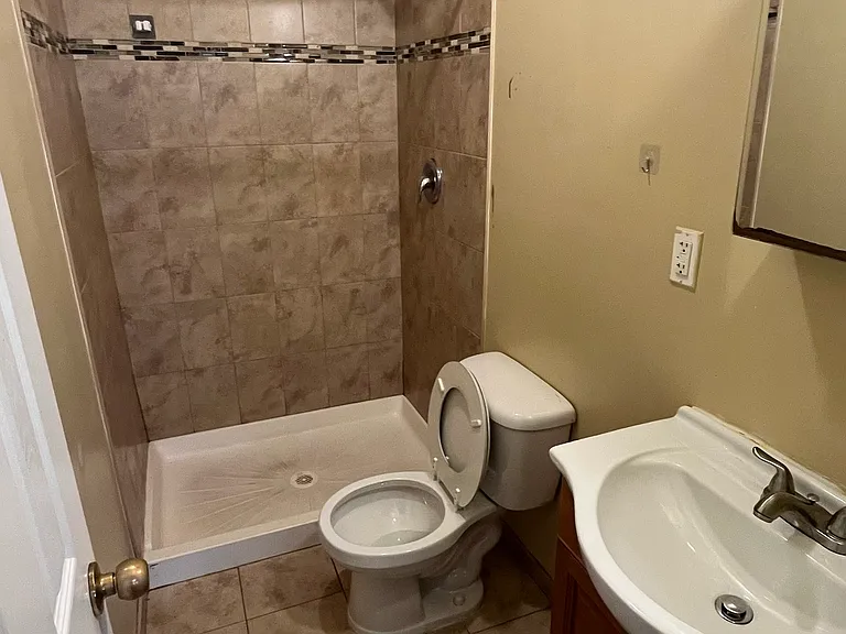 25 Edgeview Ln #1L — Photo 5