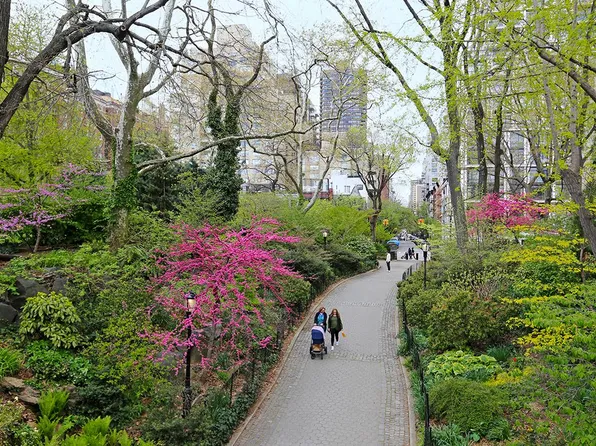 1755 York Avenue image 9 of 11