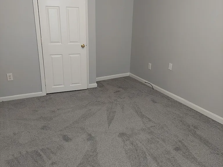 146 Walker St #4 — Photo 8