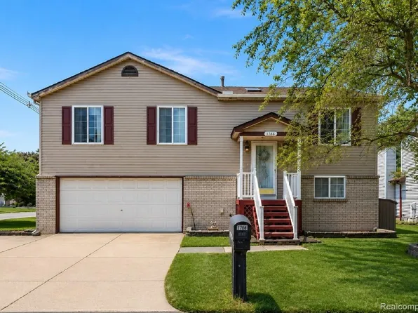 1786 Daisey Ln, Westland, MI 48186