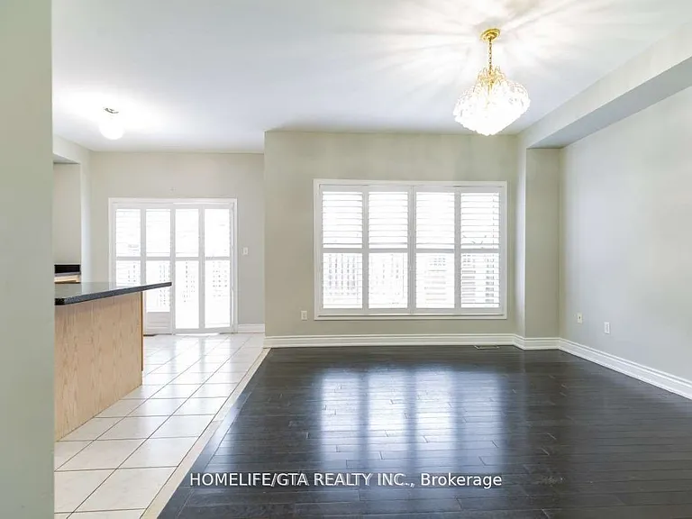 154 Goldenwood Cres — Photo 8